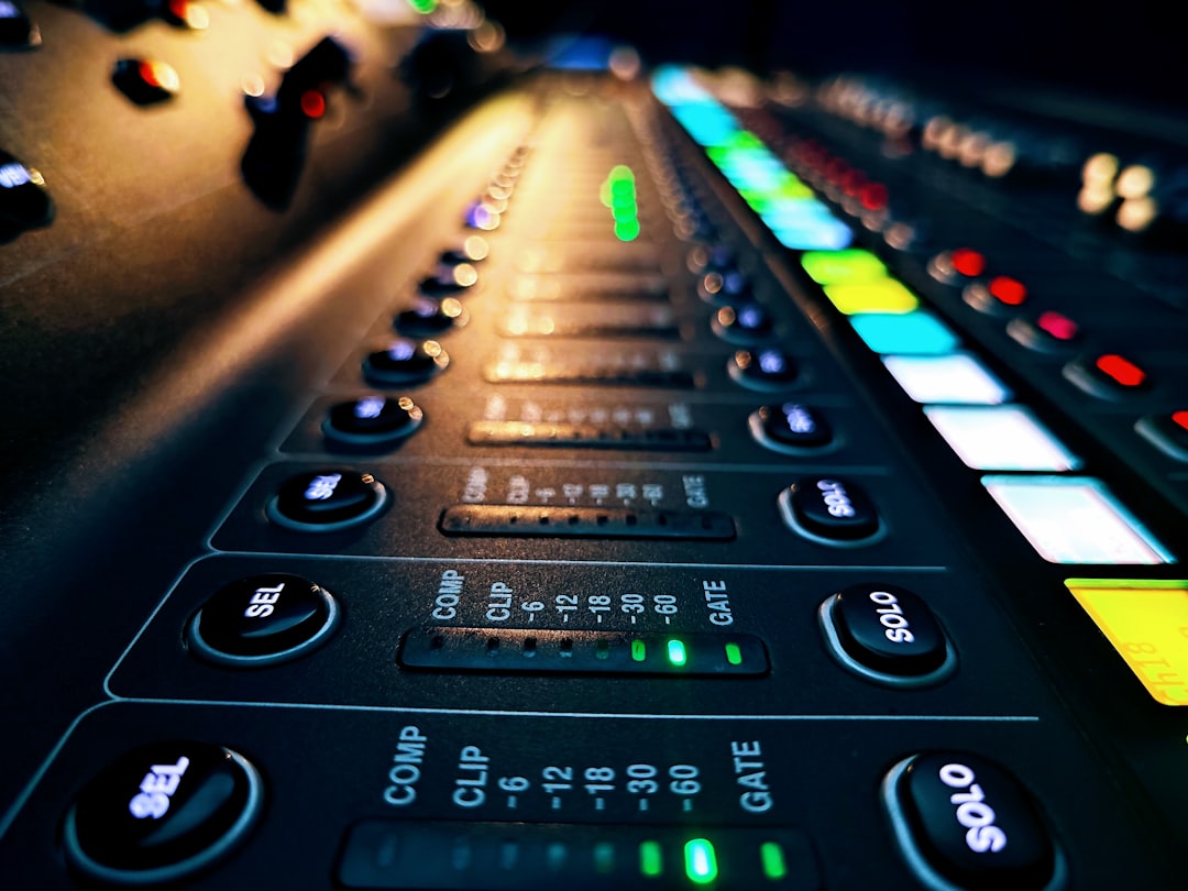 Онлайн Миксеры в 2025: Как Сохранить Анонимность в Криптовалютах