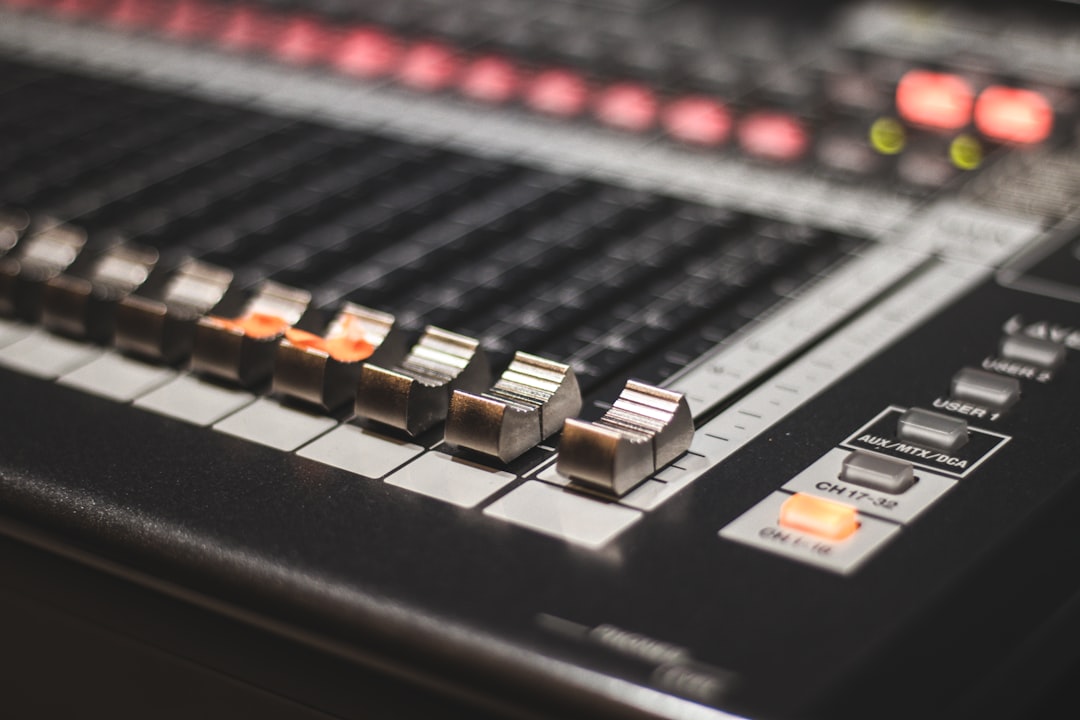 Crypto Mixers & Taxes: Your Privacy vs. Legal Risks Guide