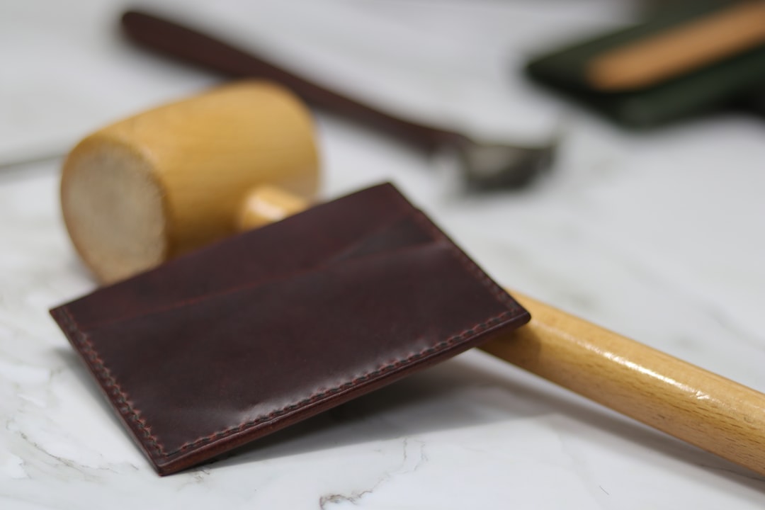 Hardware Wallet vs. Brain Wallet: Risks and Best Practices