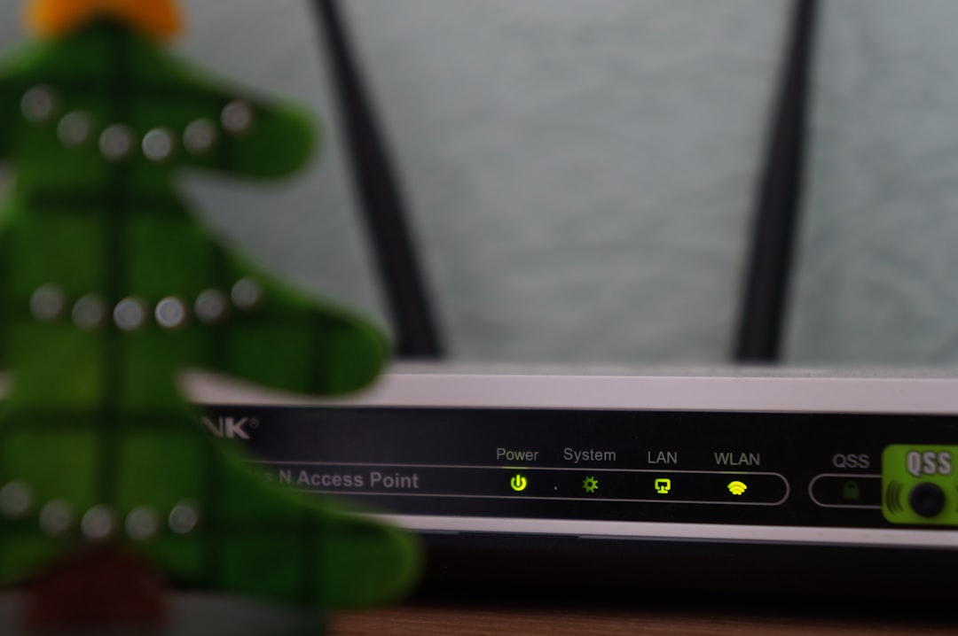 How Relay Networks Boost Crypto Privacy: A Beginner's Guide