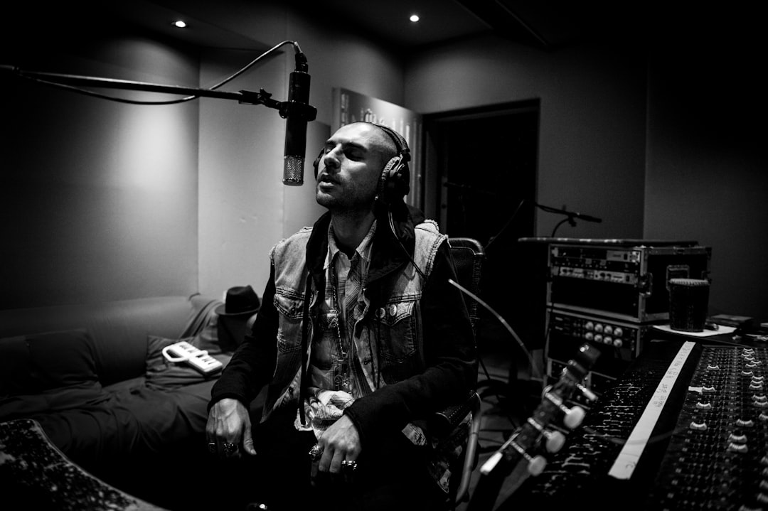 Is Crypto Mixing Legal? Privacy vs. Regulation Explained