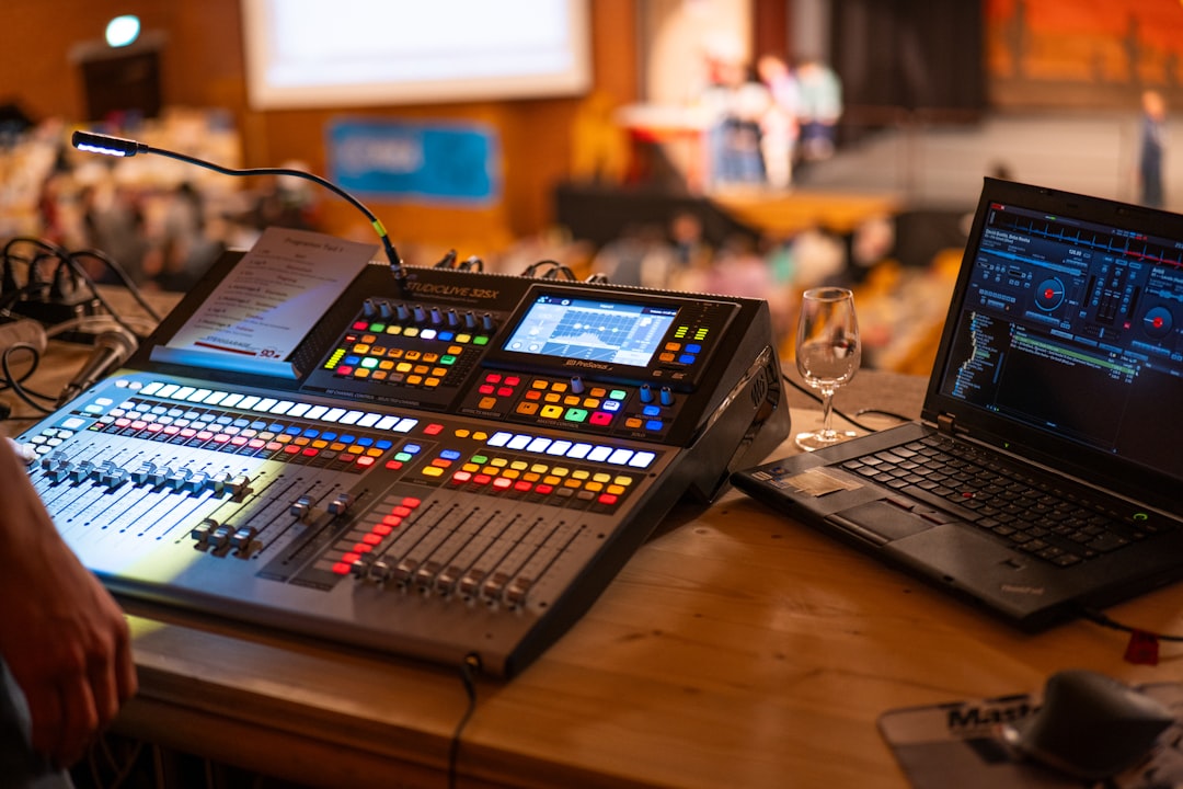 ТОП-5 Приватных Миксеров: Как Сохранить Анонимность в Криптовалютах